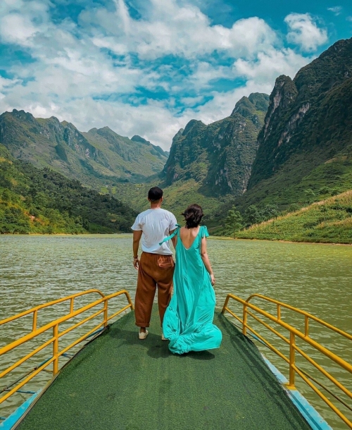 HÀ GIANG - KHÁM PHÁ MÙA HOA TAM GIÁC MẠCH 3N2Đ